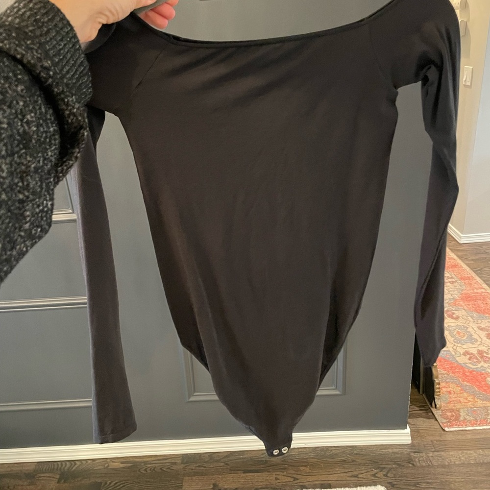 Skims Size Small off shoulder bodysuit, worn once.
